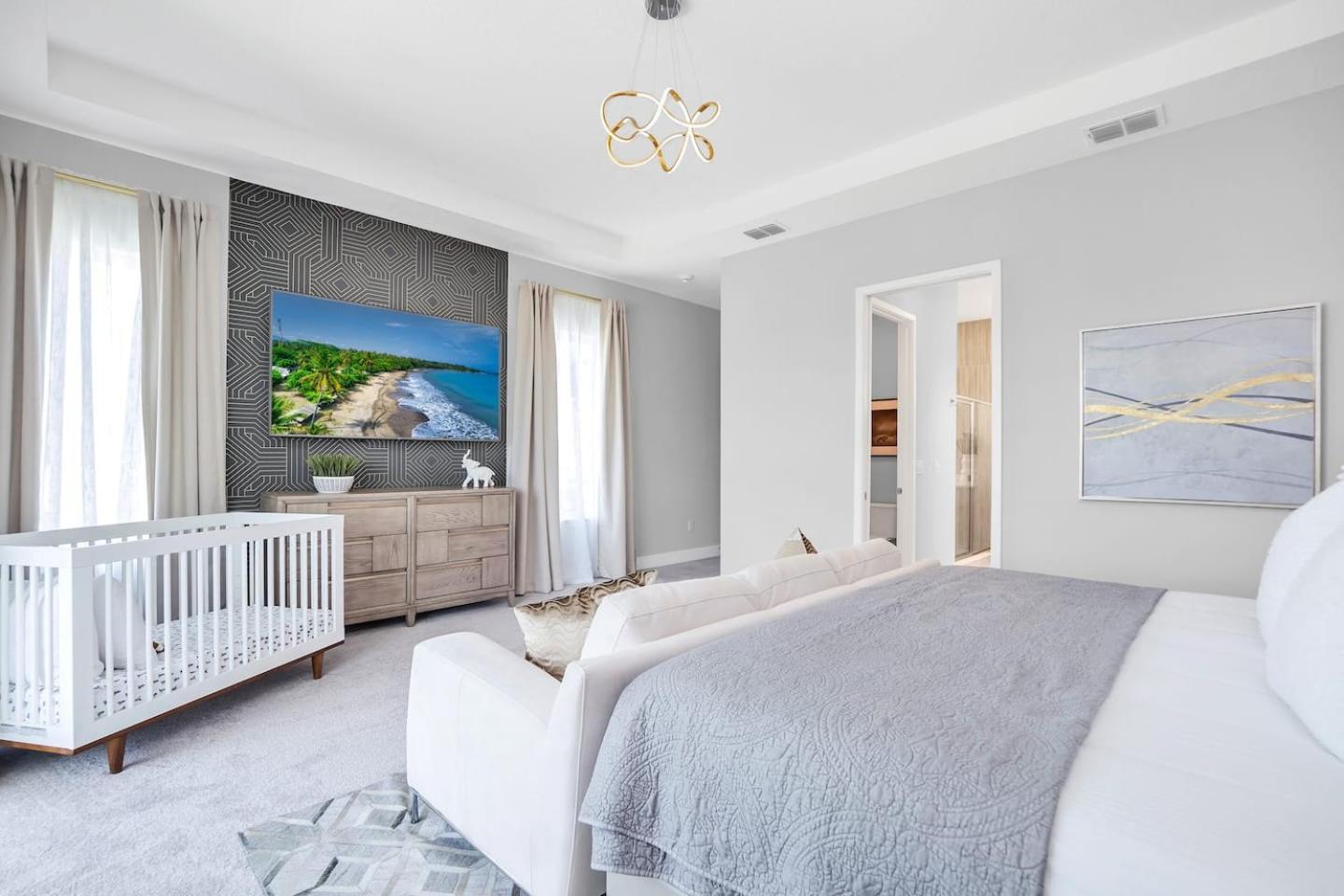 The Luxurious Bear's Den Estate-tb009