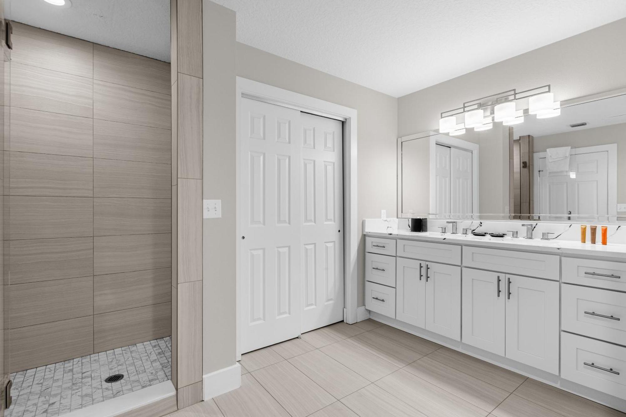 2 Bedroom 6403 Orlando
