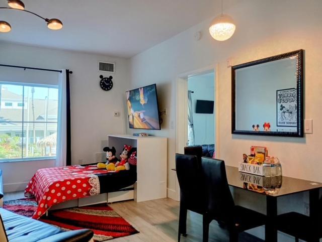 3 Beds Disneyfree Shuttle