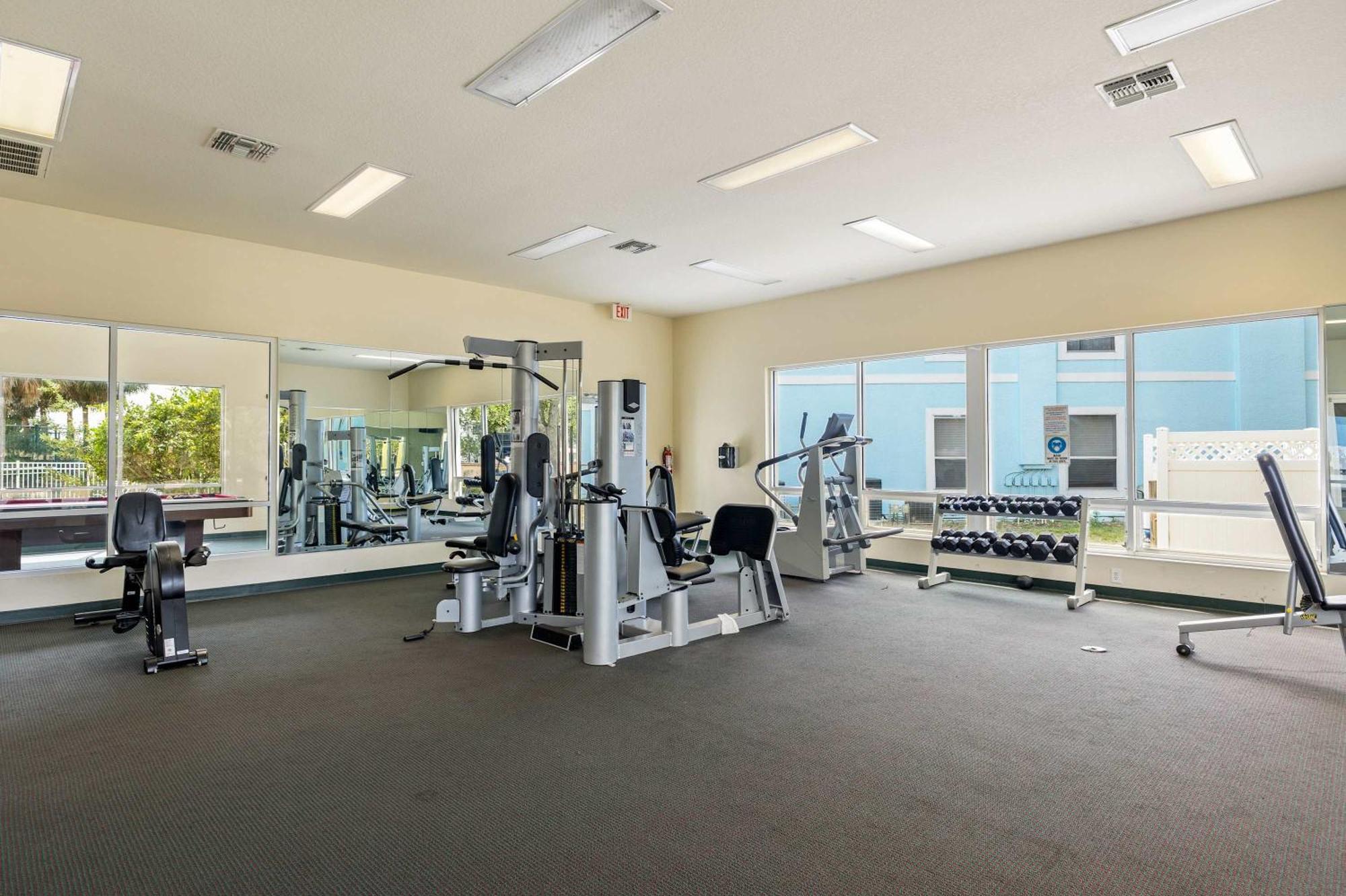 Fun-filled Mins From W Pool Hot Tub & Games * Orlando