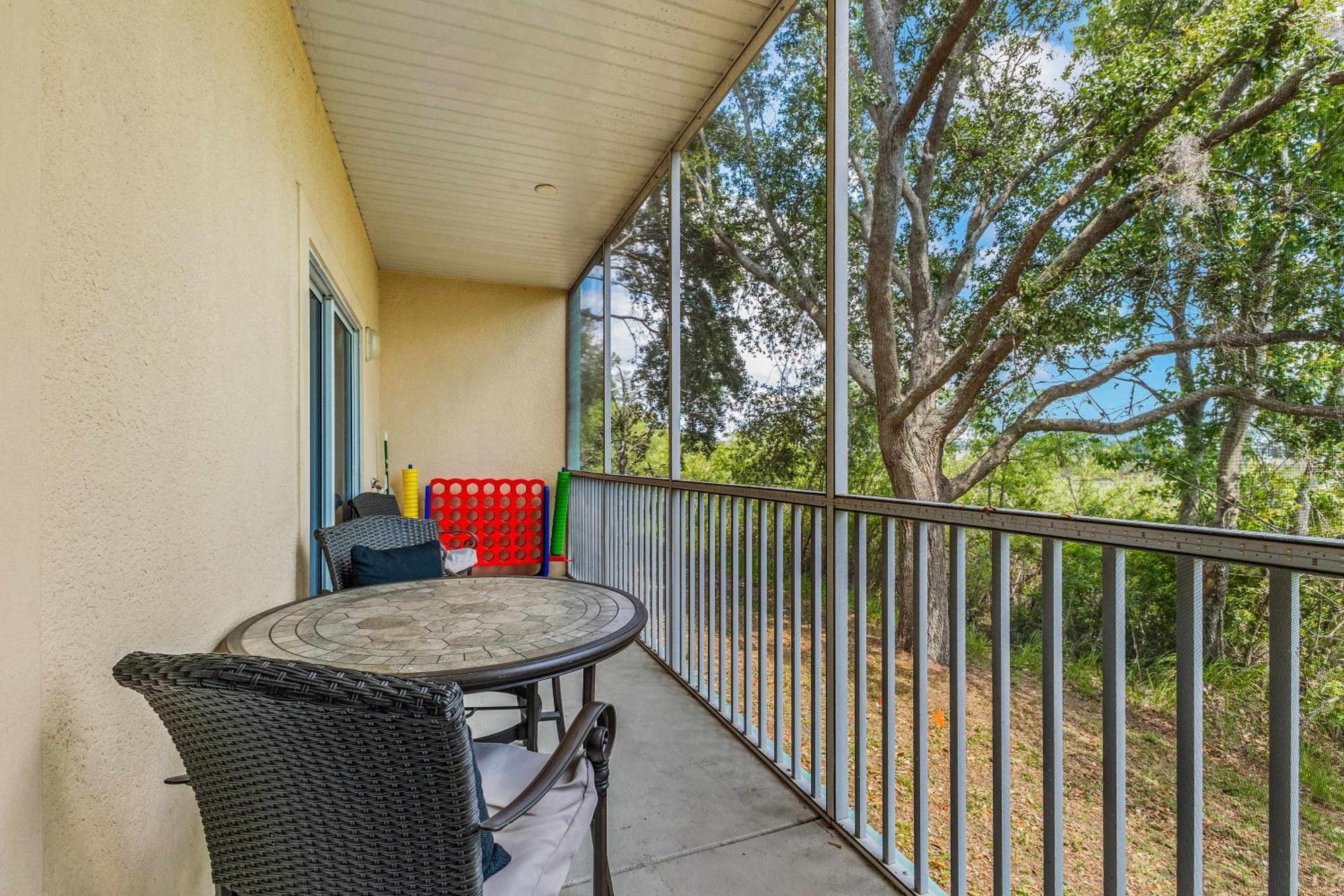 Holiday home Fun-filled Mins From W Pool Hot Tub & Games Orlando