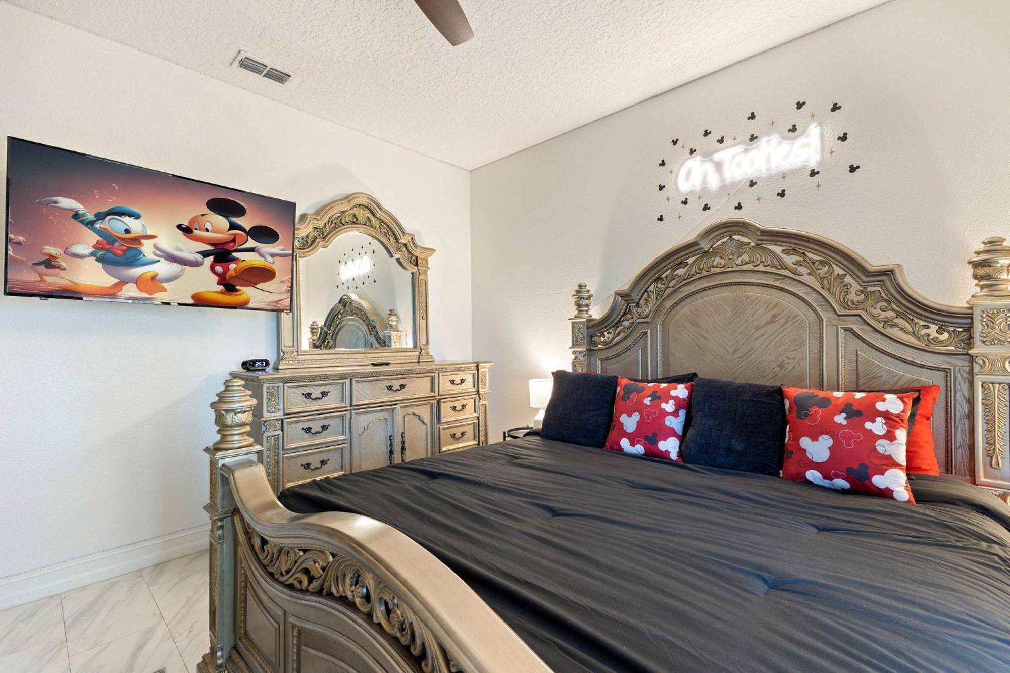 Fun-filled Mins From W Pool Hot Tub & Games Orlando