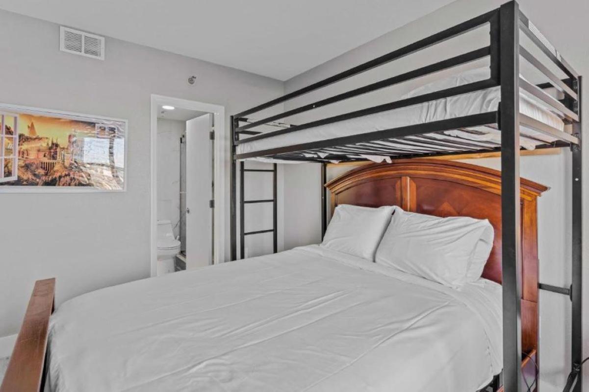 Apartment 3805 Enclave *