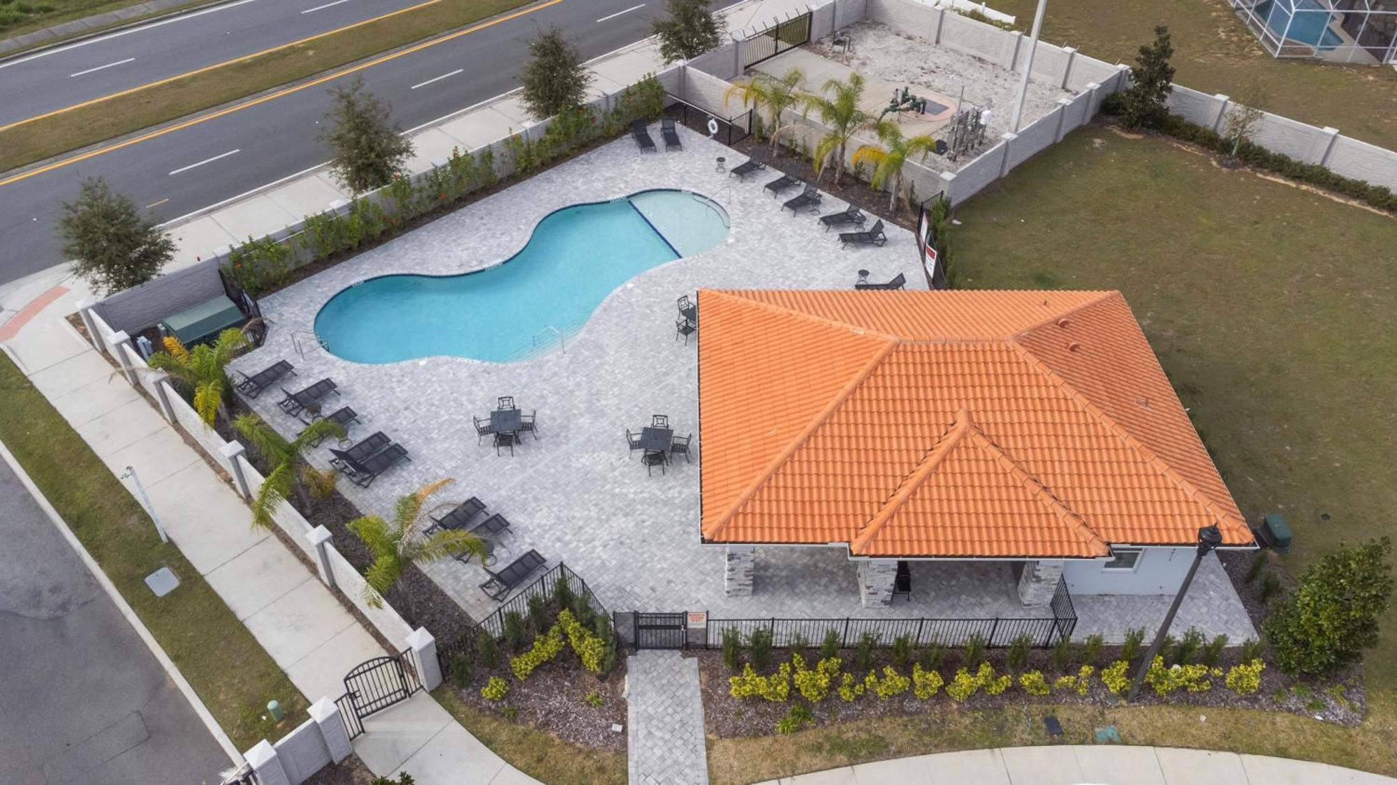 Super Spacious W Private Pool Themed Beds Holiday home