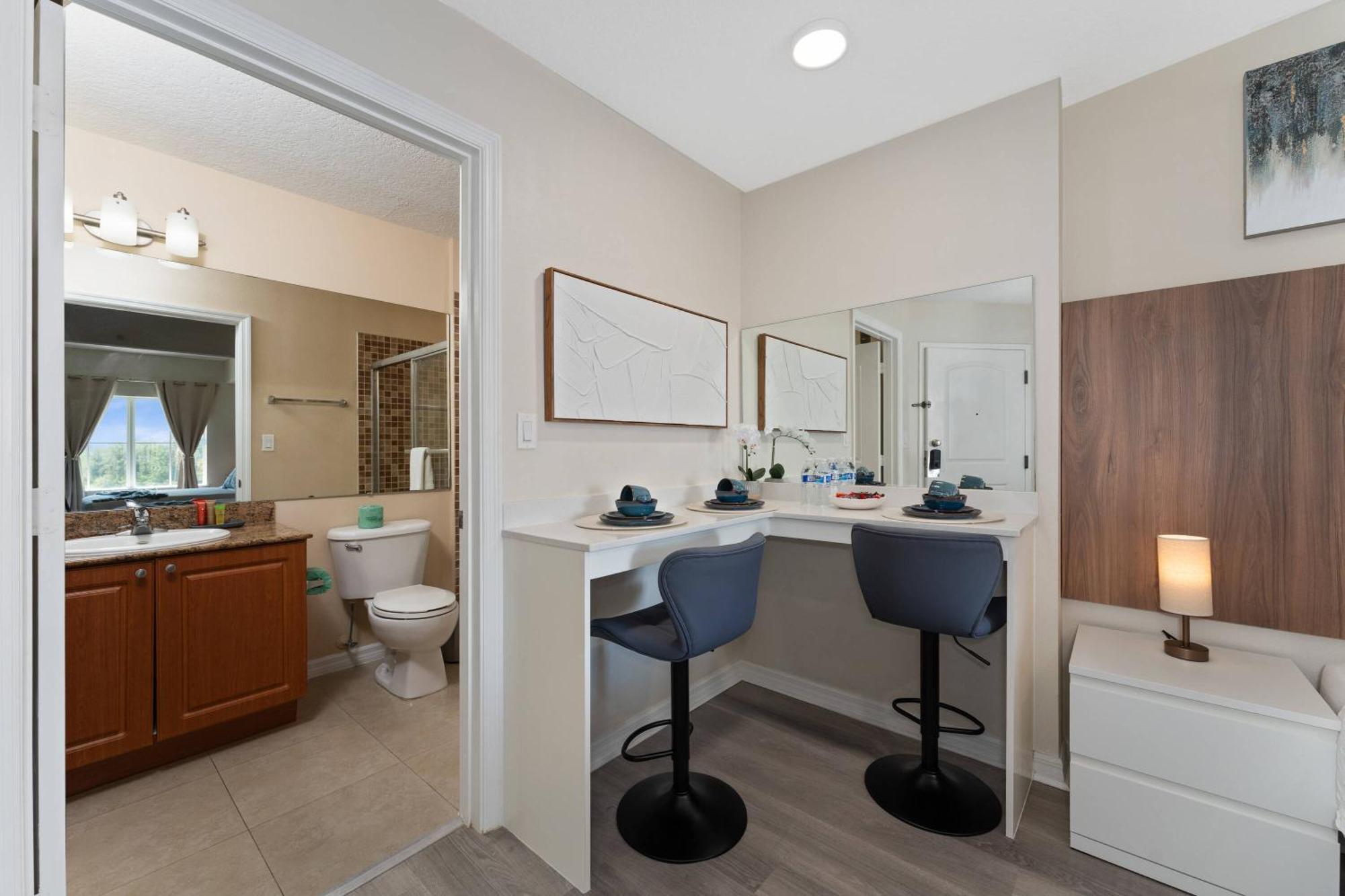 King Queen Spacious Near Universal * Orlando