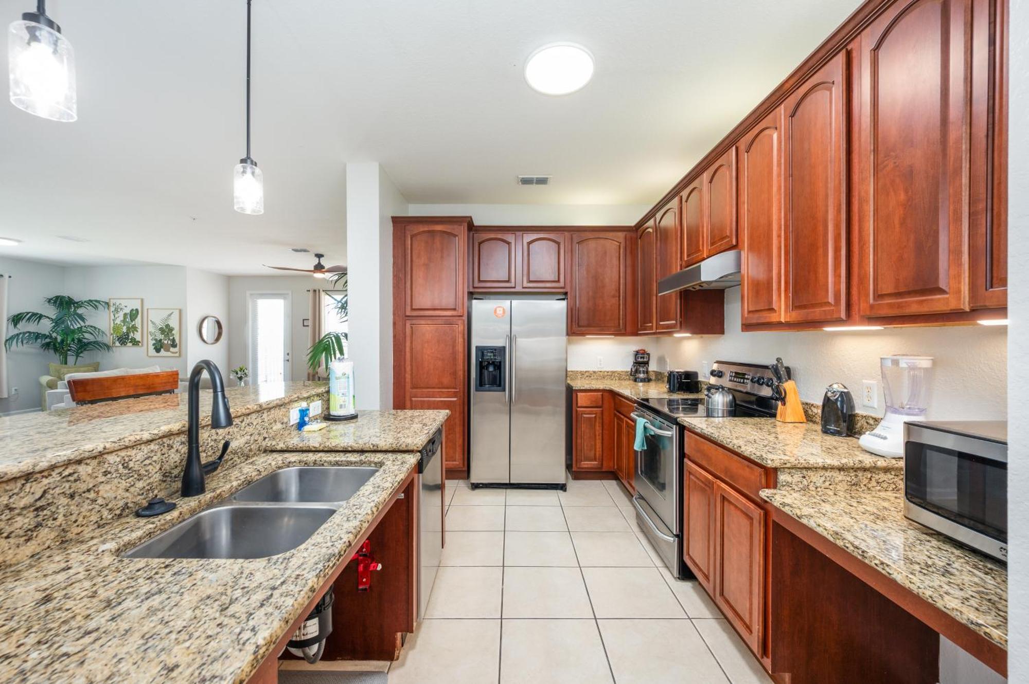 Beautiful Lakeview Condo, New Listing -1024 Apartment Orlando