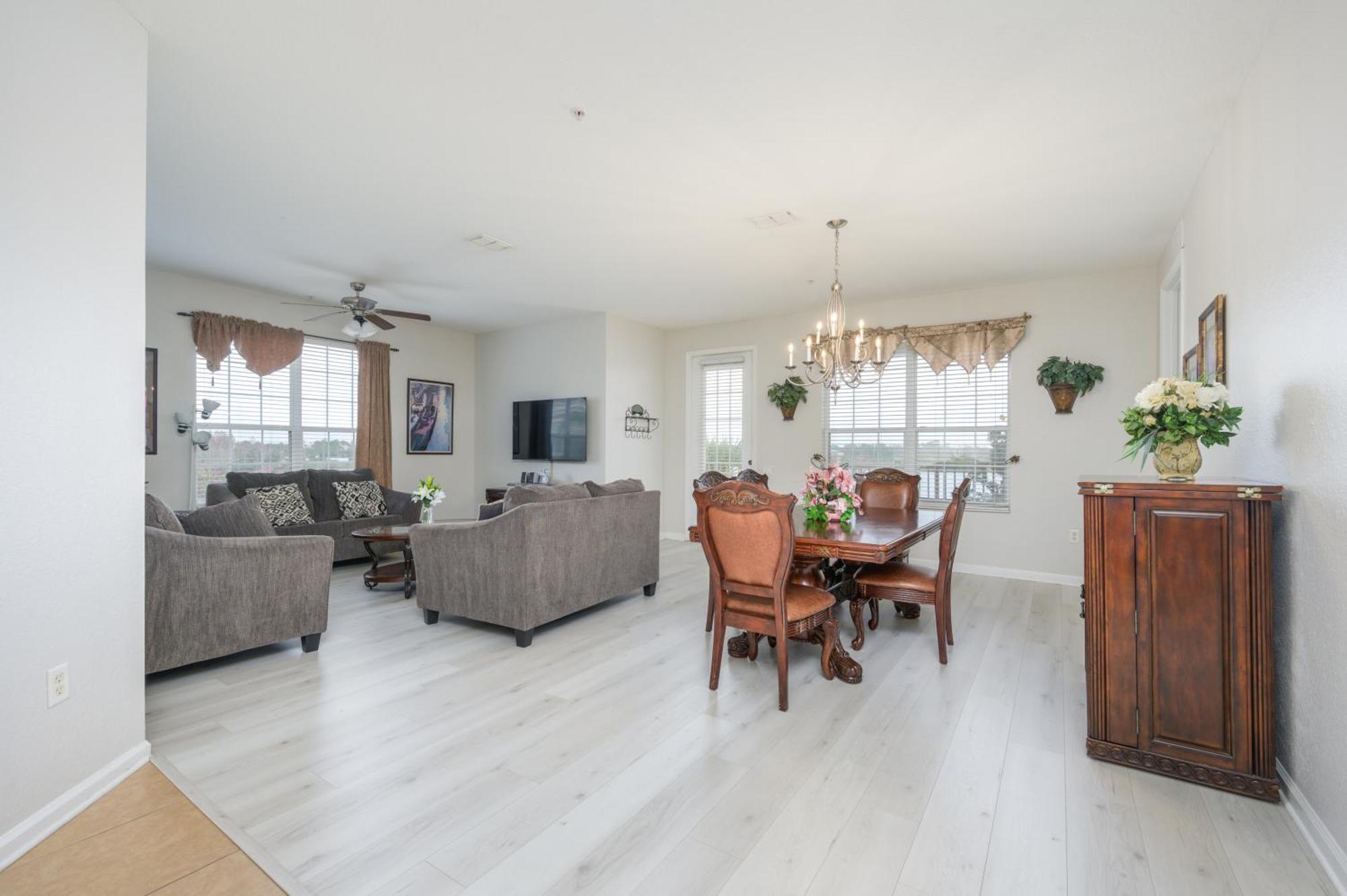 Epic Universe Vista Cay Lakeview - 1019 Apartment *