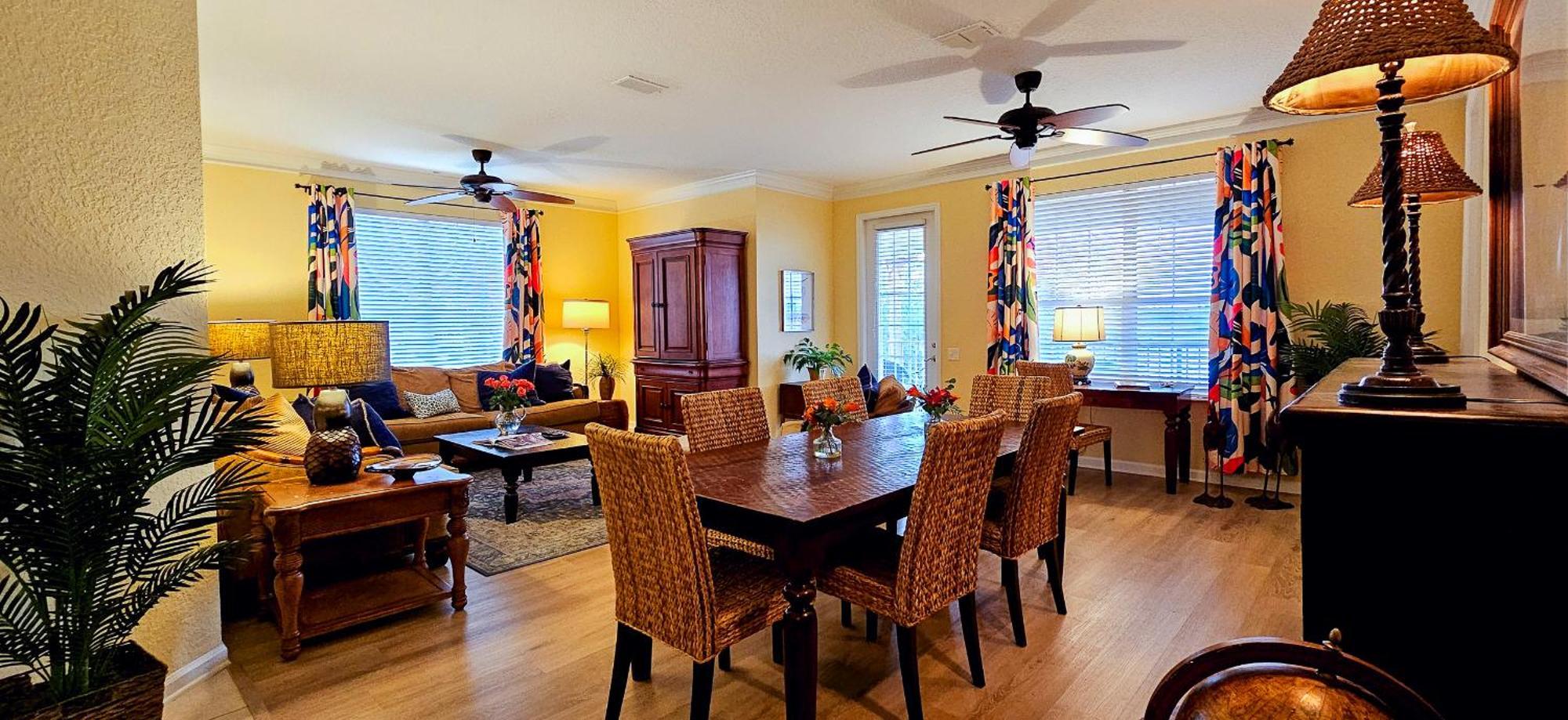 Gorgeous 3 Bed Lakeview, Vista Cay - 1010 Apartment *