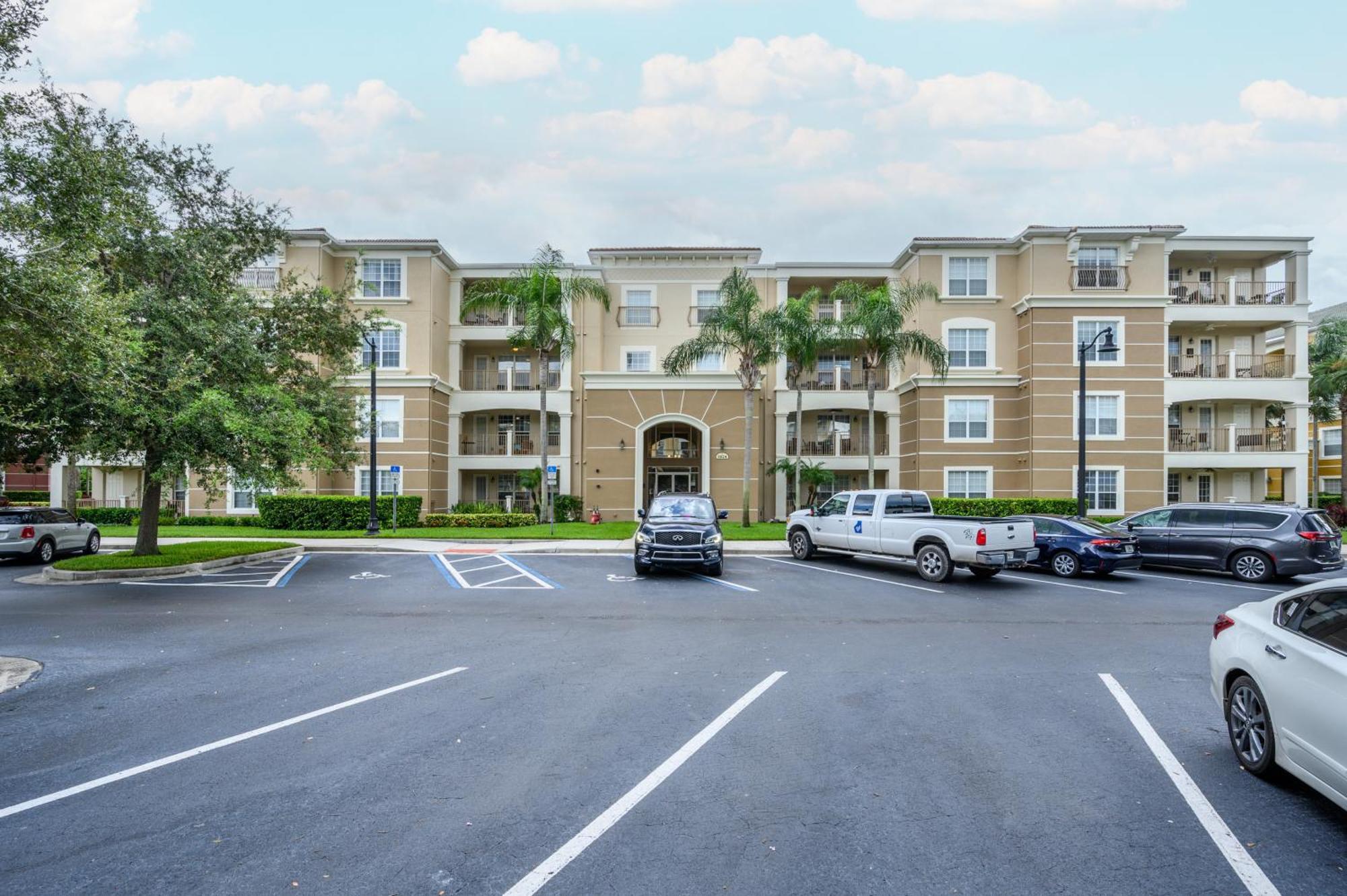 Beautiful Epic Universe Condo, Vista Cay - 1004 Orlando