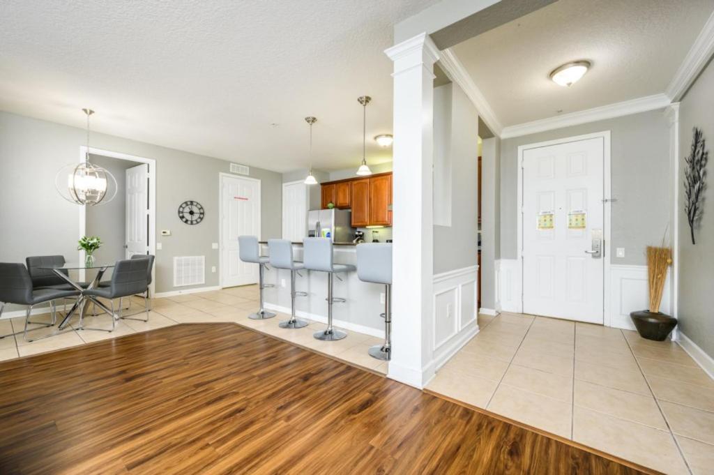 Epic Universe Family Fun Vista Cay Lakeview - 1021