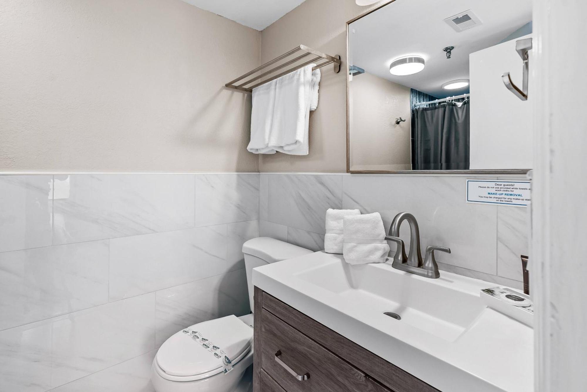 New Amazing 2 Bedrooms Nex To Universal *