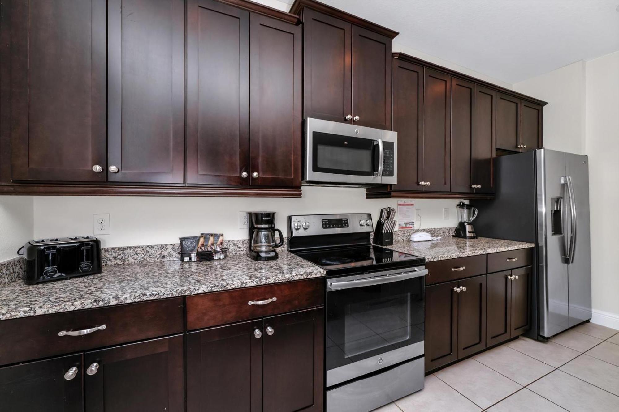 Holiday home Inviting With Game Room, Private Pool And Water Park Access By Rentyl - 7592 Marker Orlando