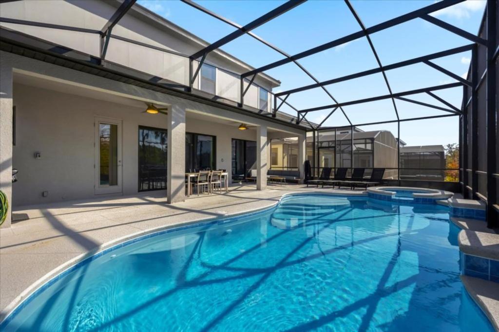 10 Bedrooms - 9 Bathroom - Paradiso 5767hs Orlando
