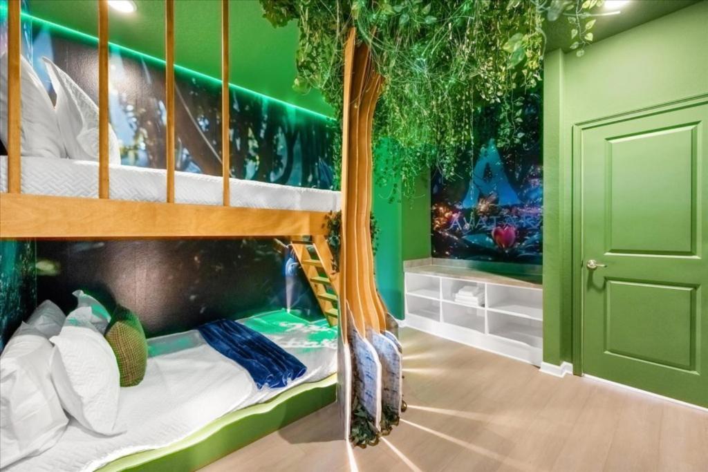 10 Bedrooms - 9 Bathroom - Paradiso 5767hs