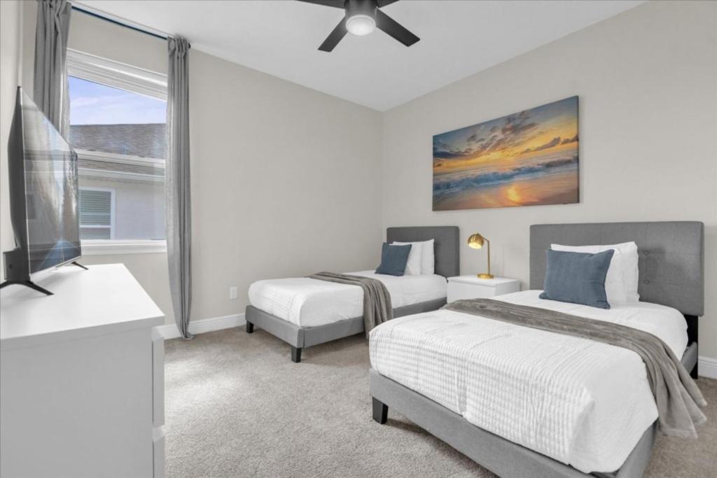 10 Bedroom- 10,5 Bathroom- Encore 205ss Holiday home