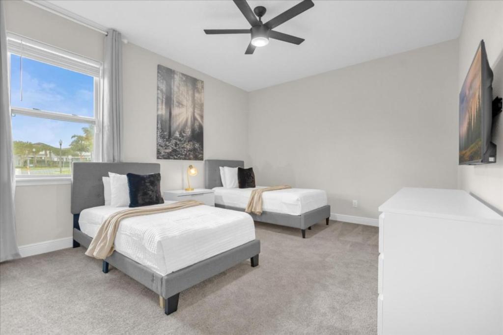 10 Bedroom- 10,5 Bathroom- Encore 205ss *