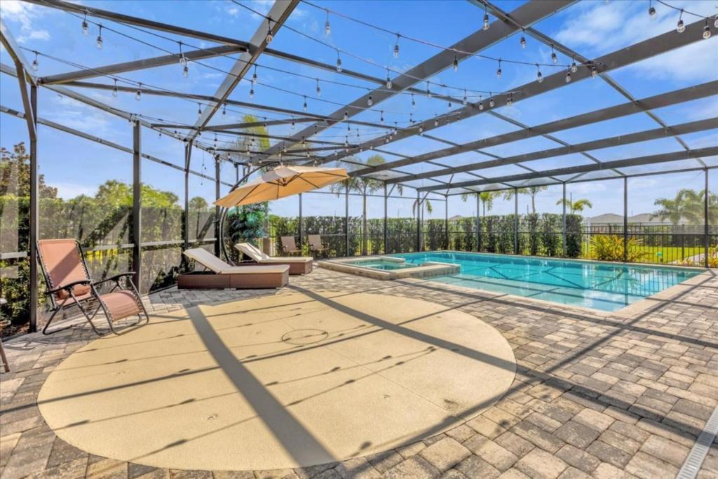 10 Bedroom- 10,5 Bathroom- Encore 205ss