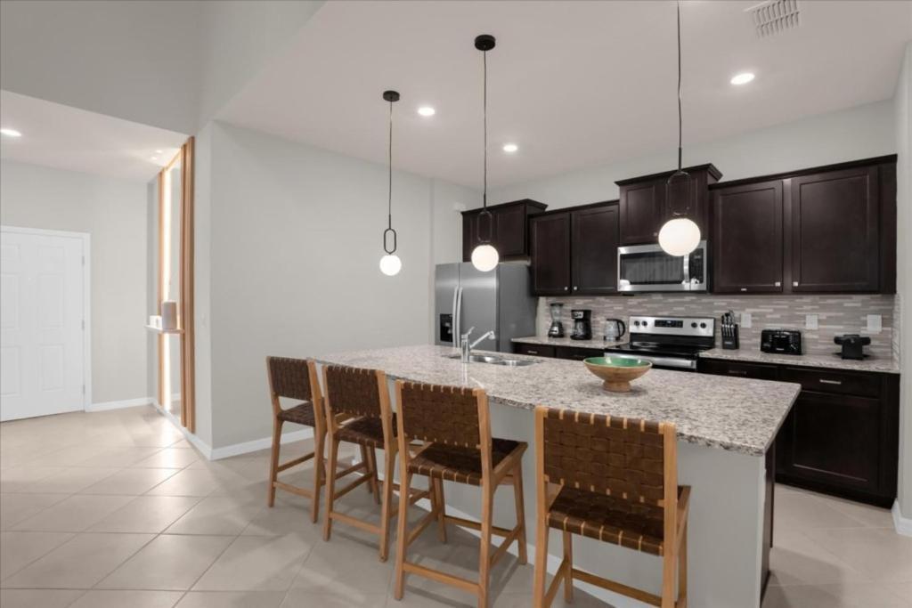 7 Bedrooms - 5,5 Bathrooms - Windsor Cay 16225sk Holiday home Orlando