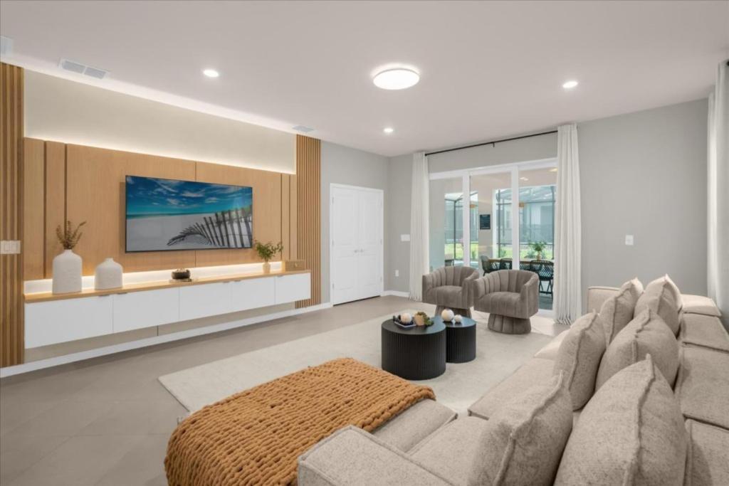 7 Bedrooms - 5,5 Bathrooms - Windsor Cay 16225sk Holiday home *