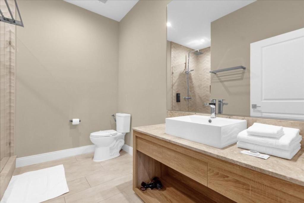 4 Bedroom-4,5 Bathroom-magic Village Views3131rw Holiday home Orlando