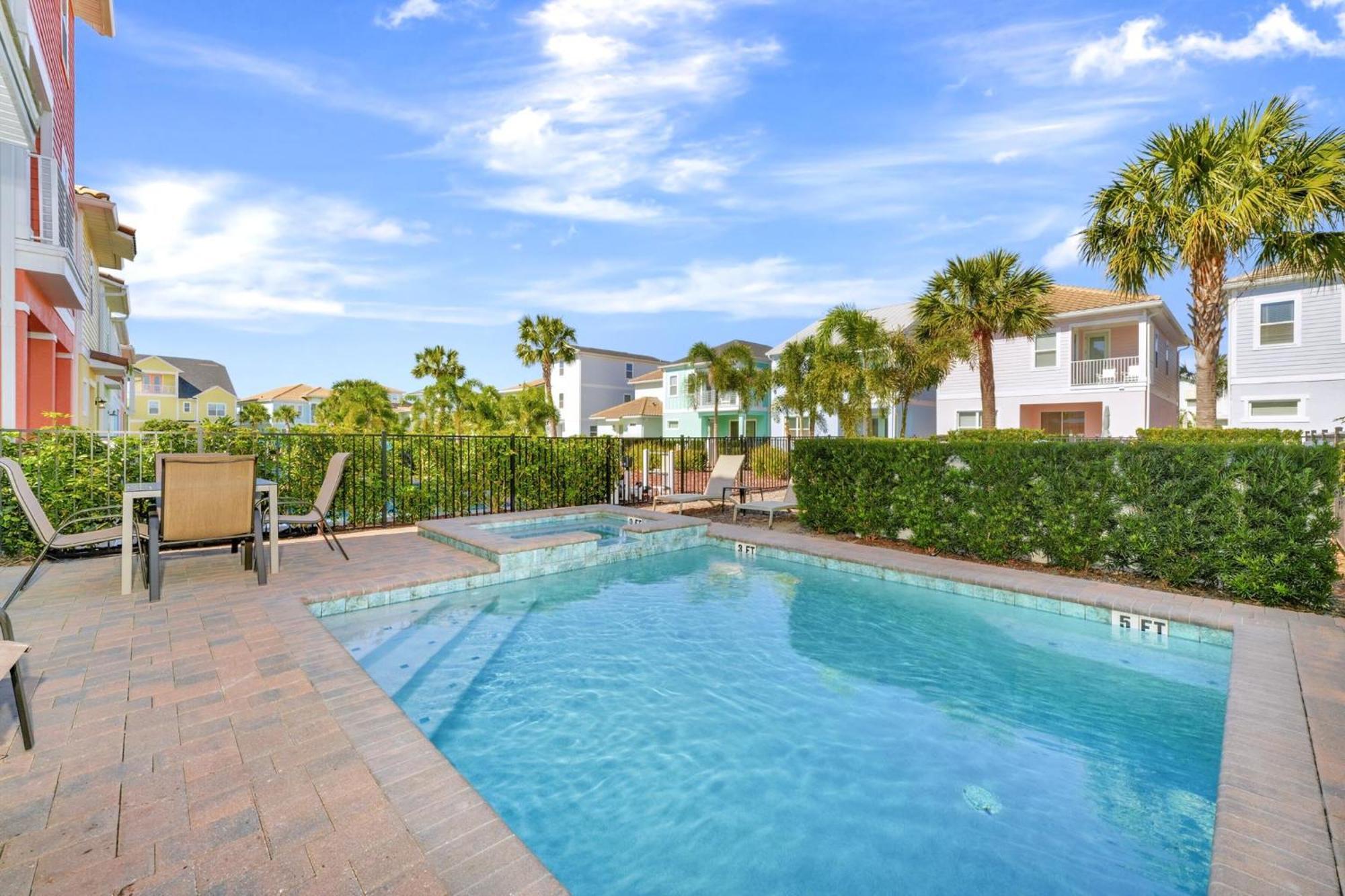 Spectacular With Private Pool Near With Margaritaville Island H2o Access - 8026kd Holiday home *