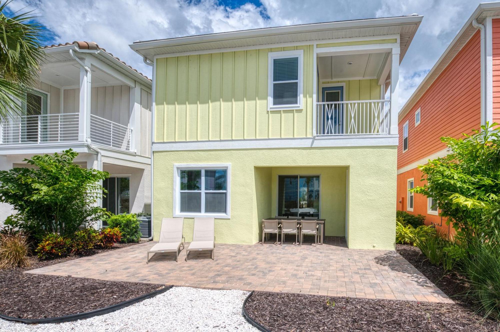 Holiday home Bright Airy Near With Margaritaville Island H2o Access - 8008ls