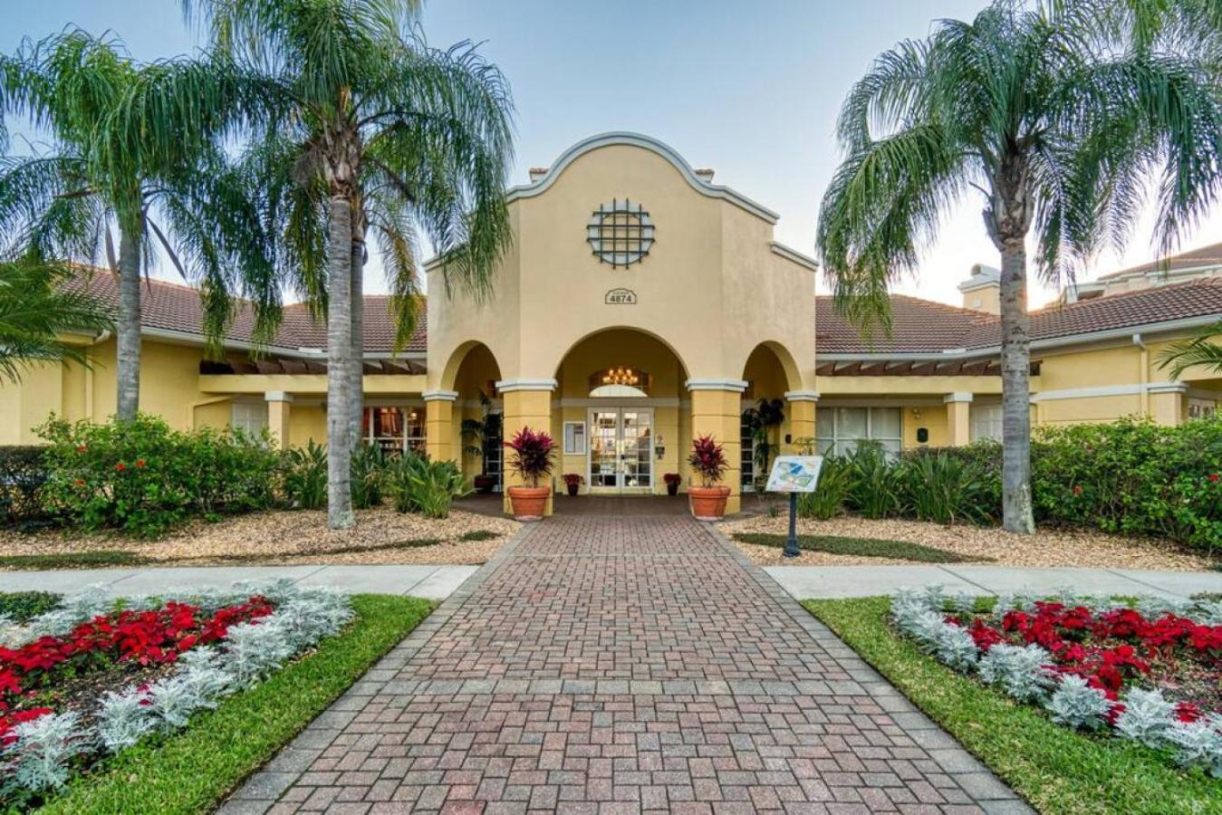 Vcr2-402 Brand New - Convention Center Holiday home