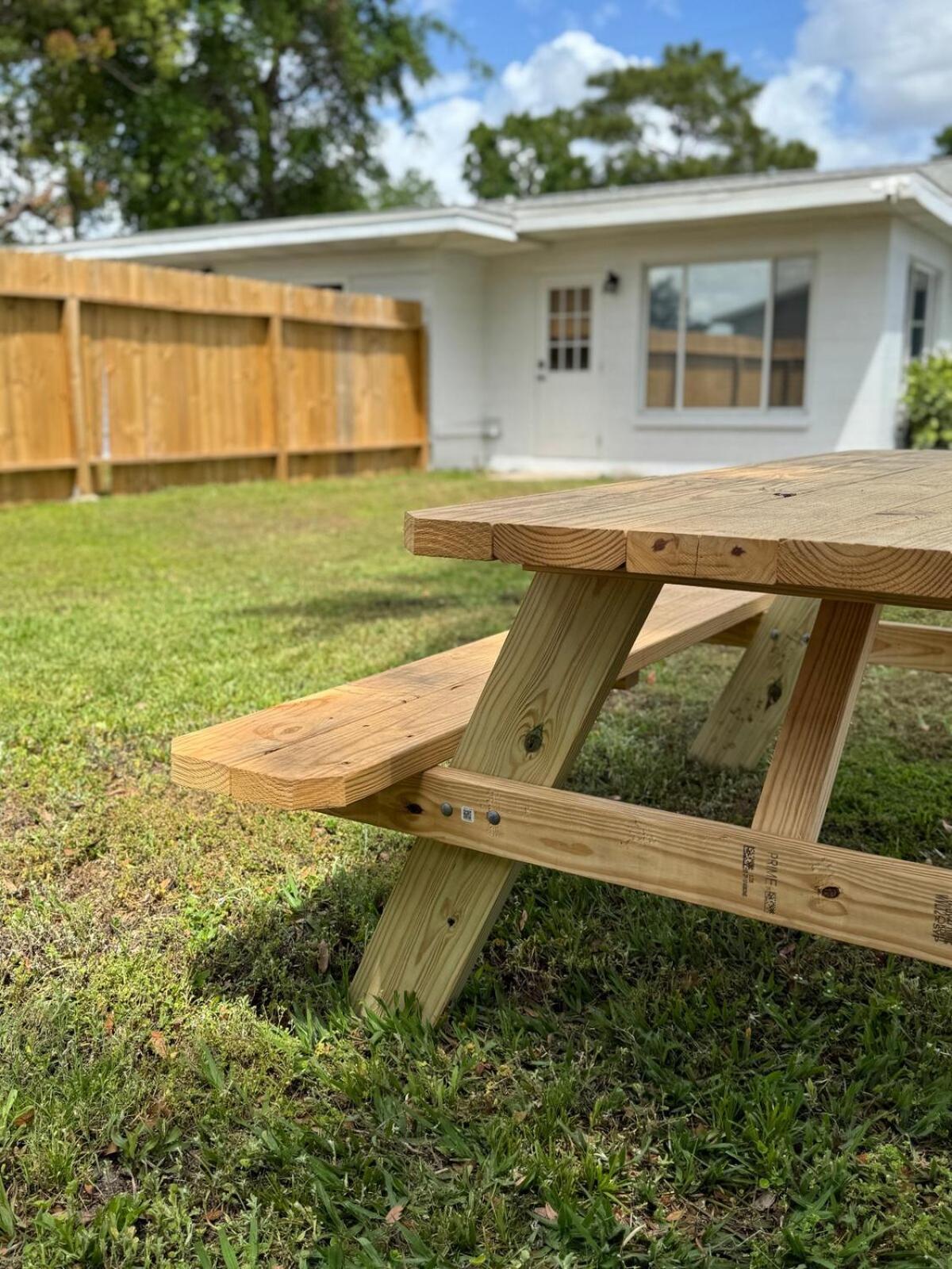 Holiday home 3br Oasis Dt Orl, Full Kitchen & Fenced Yard! *