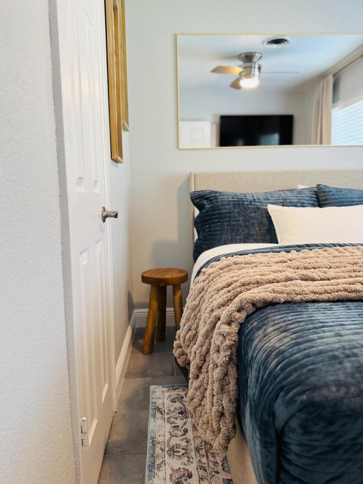 3br Oasis Dt Orl, Full Kitchen & Fenced Yard! Orlando
