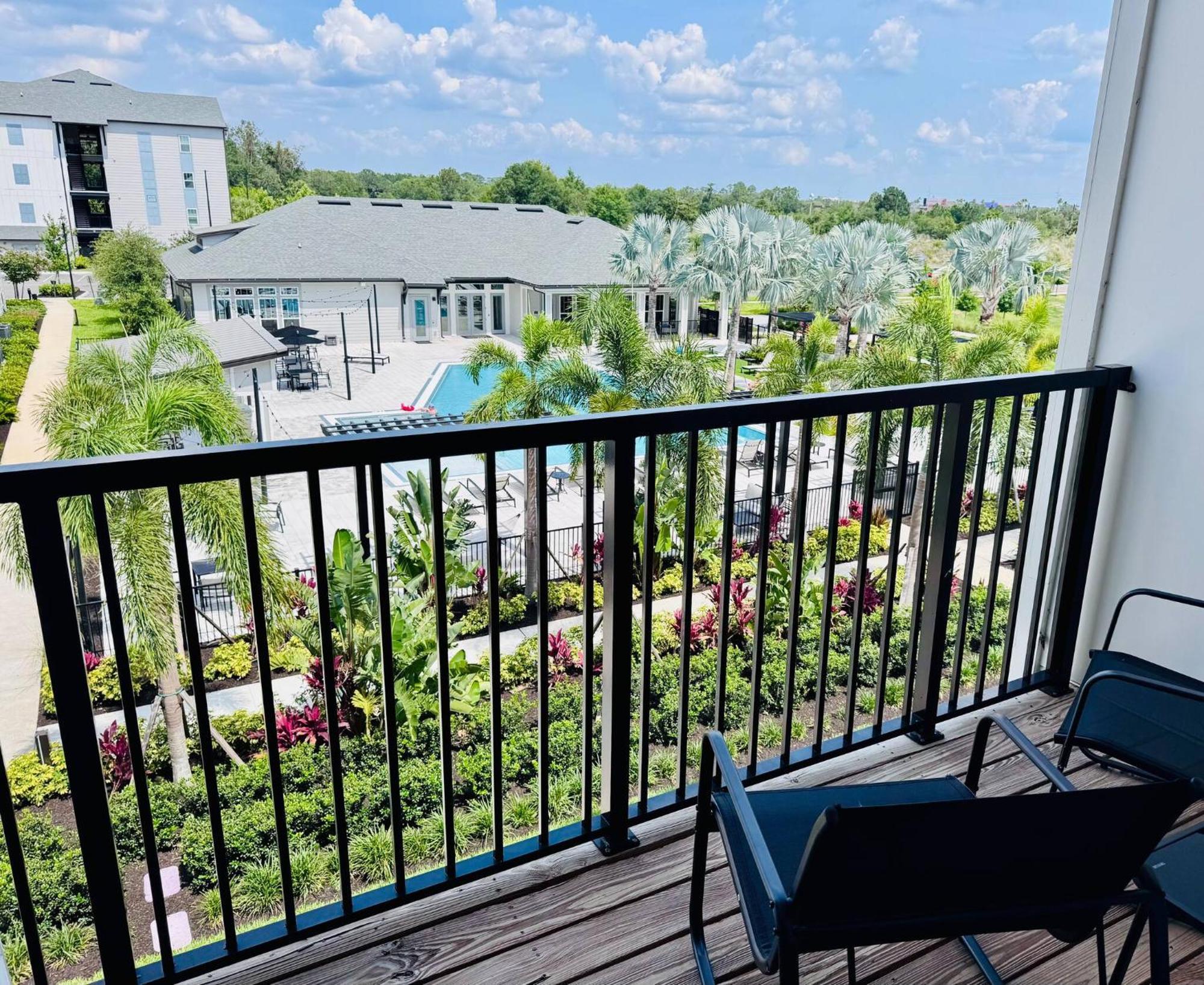 Complete King W Pool View & Gym Pet Friendly Near Parks * Orlando