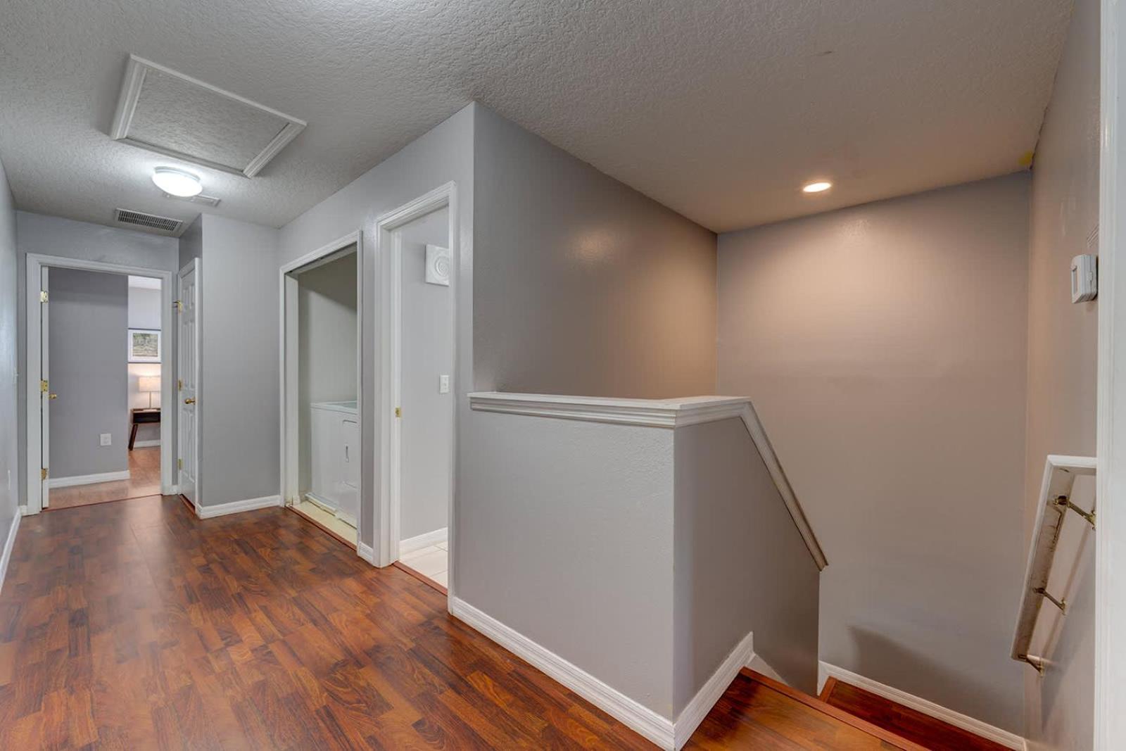 Comfy Townhome Minutes From Orlando