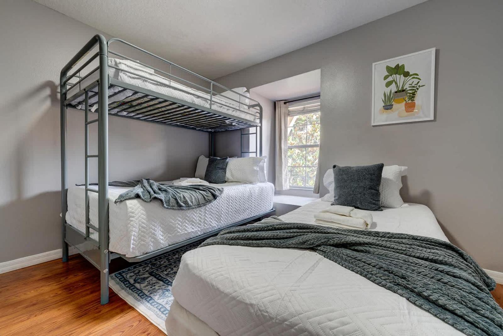 Holiday home Comfy Townhome Minutes From *