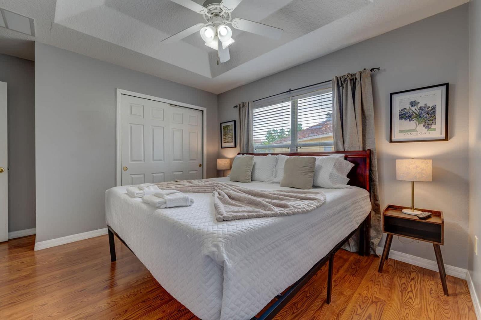 Comfy Townhome Minutes From *
