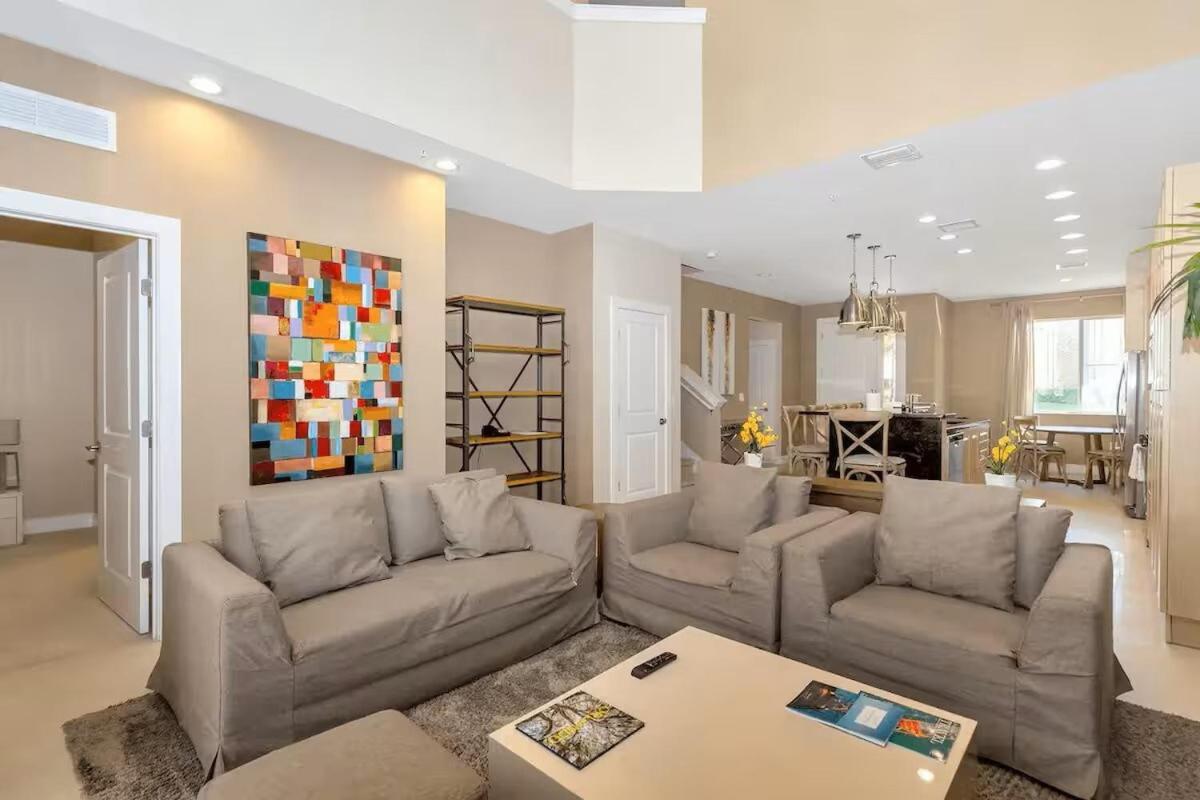 Magical & Spacious Minutes From Parks Holiday home Orlando