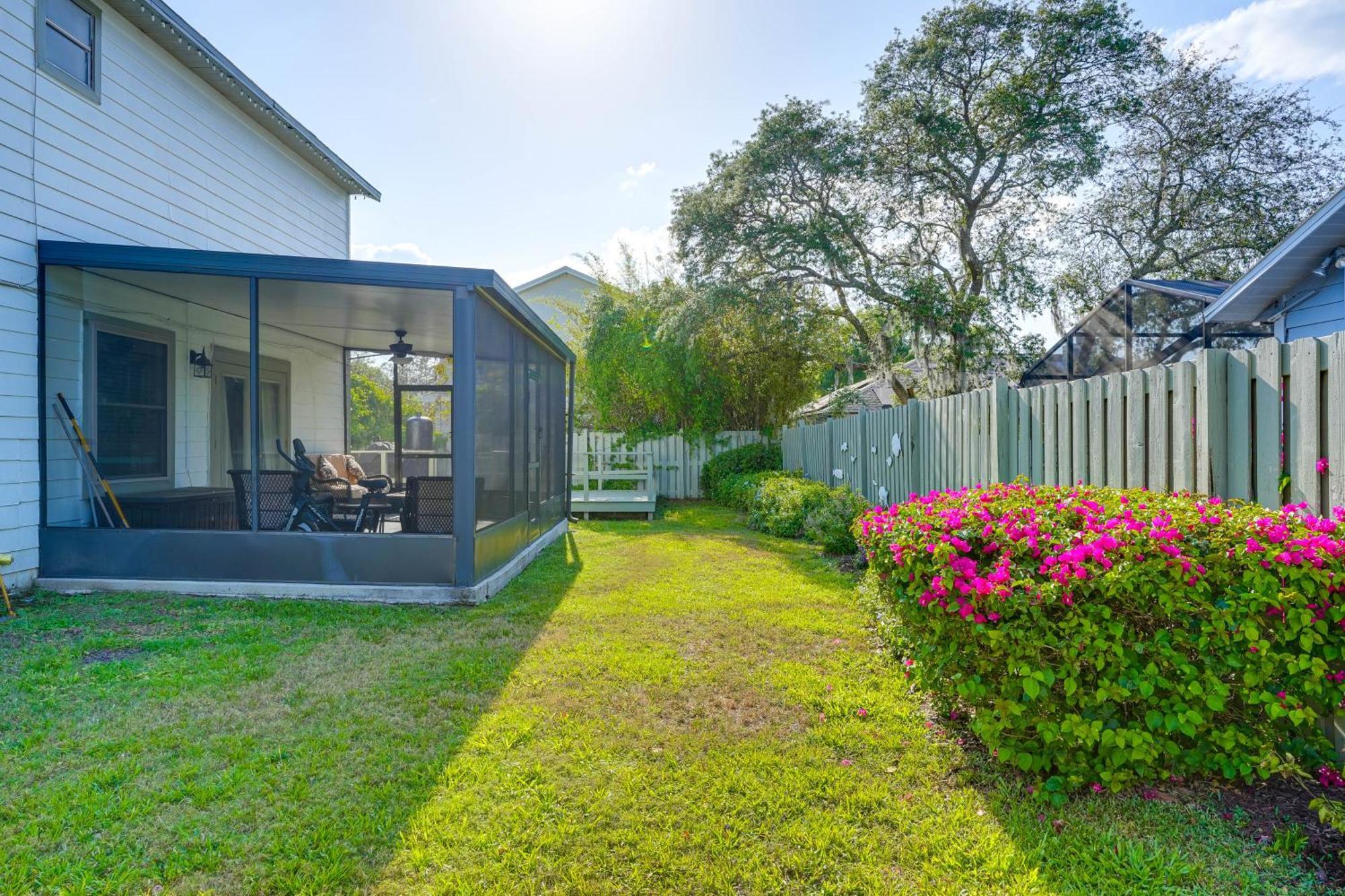 Holiday home 10 Mi To Universal With Screened Porch Orlando