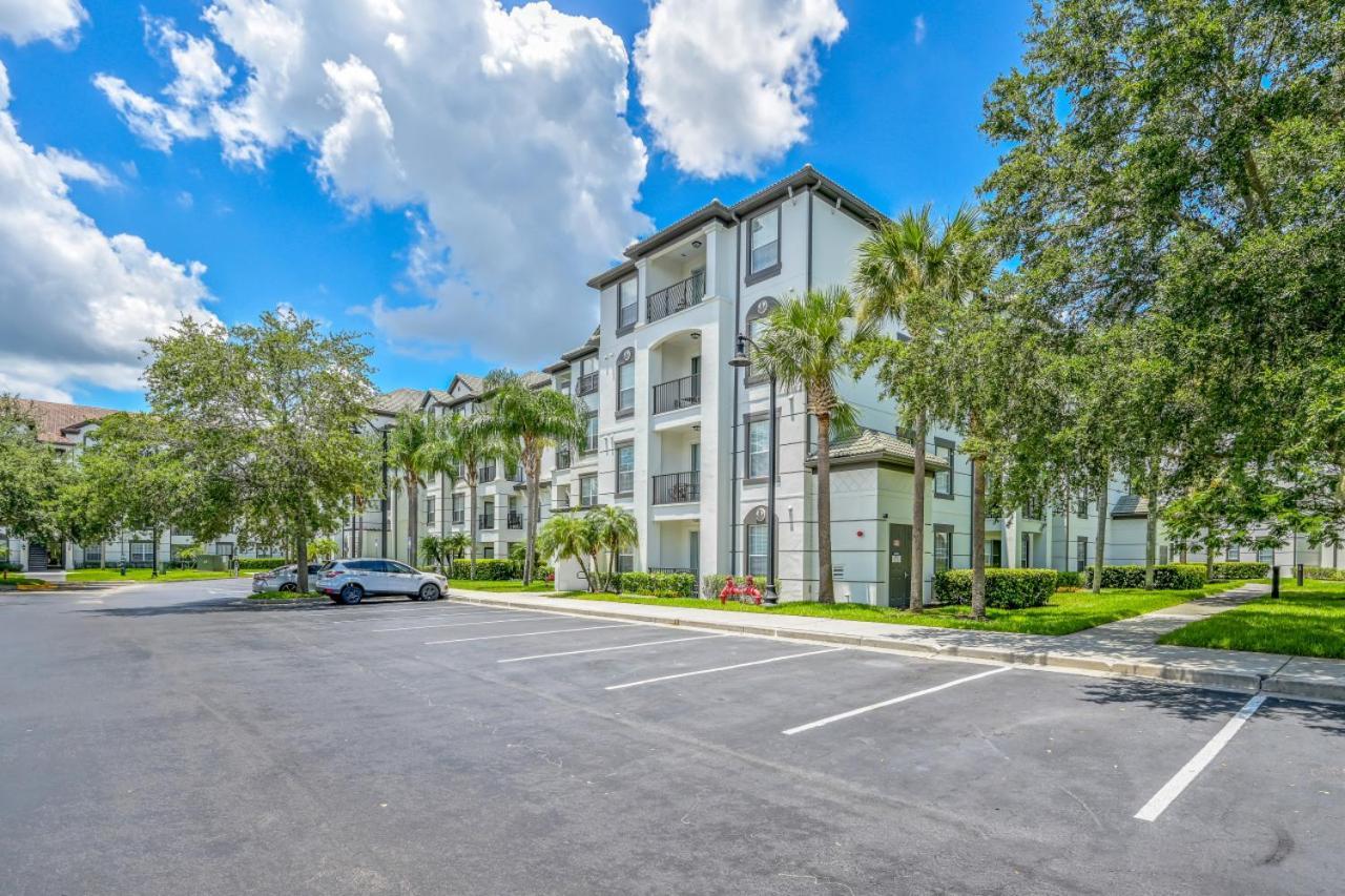 Is3-303 - Lakeview Unit - Vista Cay