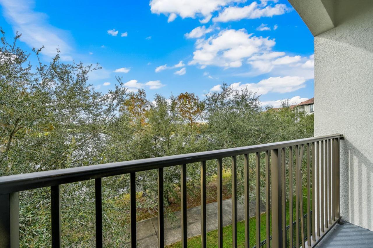 Is3-303 - Lakeview Unit - Vista Cay