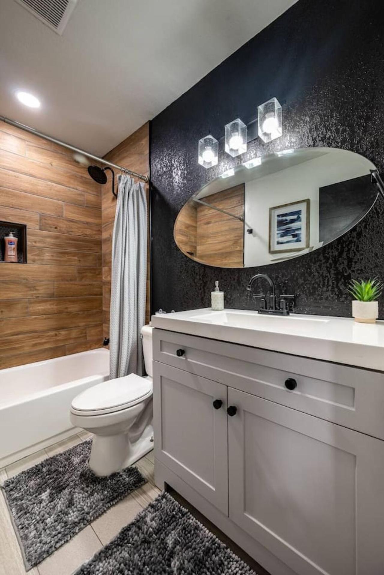 561j) Large 2 Bedroom With King Bed And Patio *