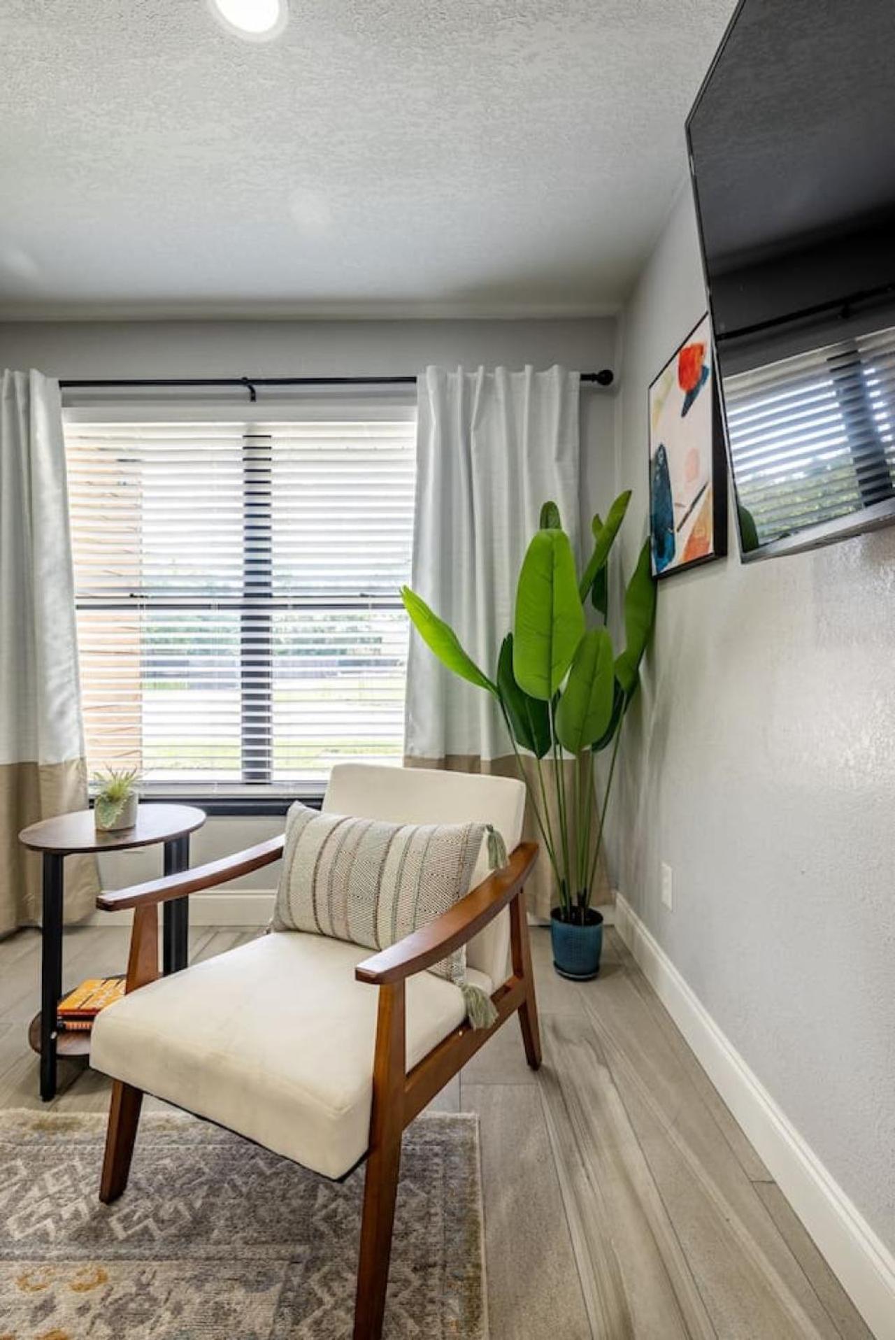 Holiday home 561j) Large 2 Bedroom With King Bed And Patio