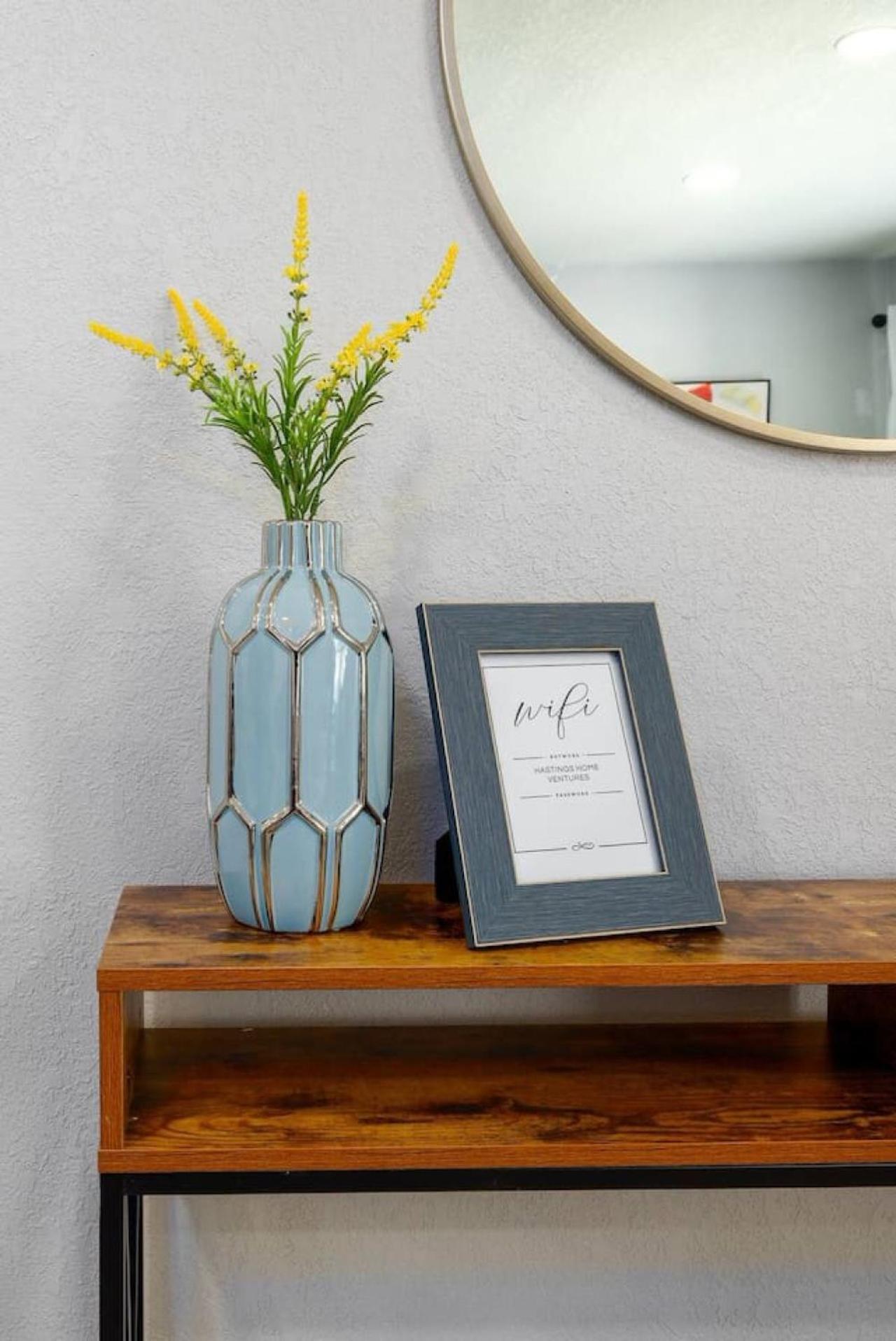 561j) Large 2 Bedroom With King Bed And Patio *