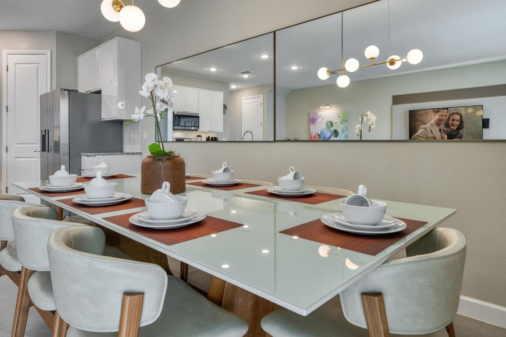 Luxury 4br W/ Pool | 10 Min To Disney! Holiday home Orlando