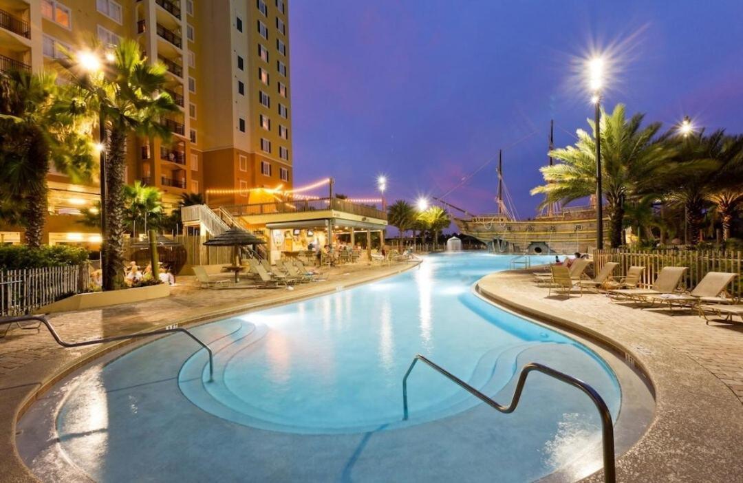 Luxury 3br-2ba Apartment