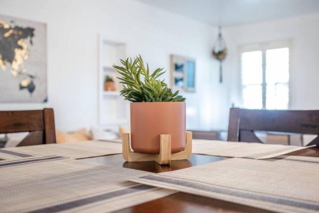 Bright 1br Fast Wi-fi Ideal For Work Holiday home