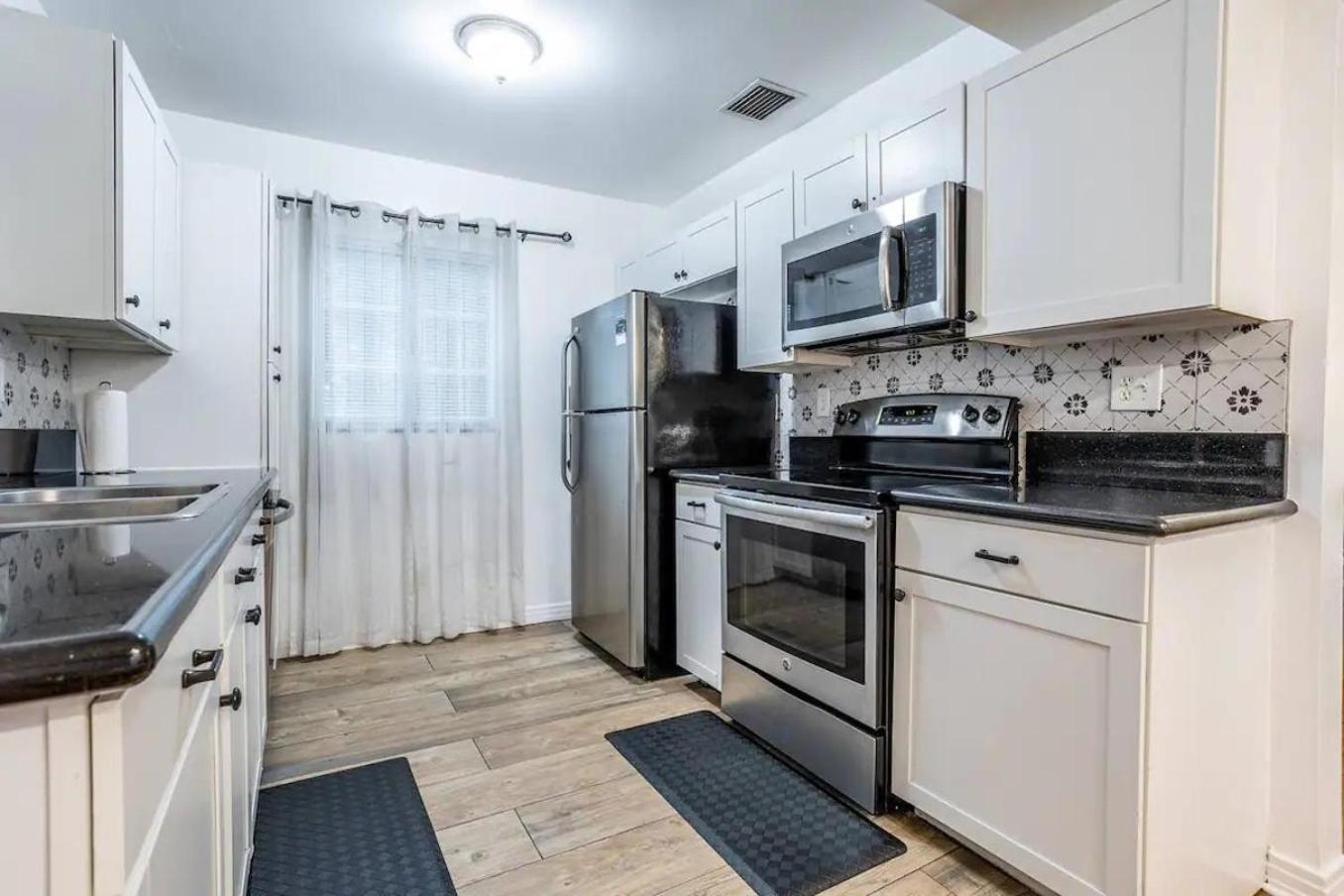 2br Getaway Furry Friends Fast Wi-fi Apartment Orlando