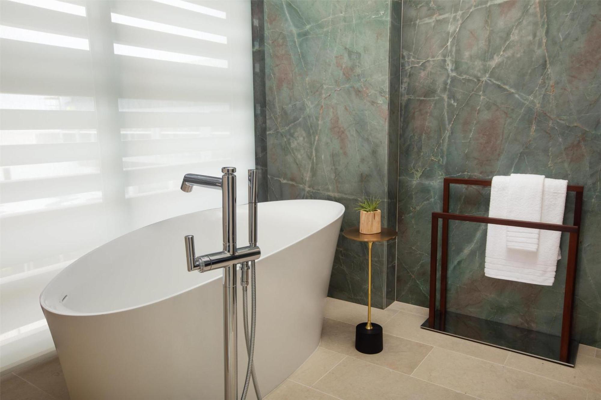 Resort Conrad 5*