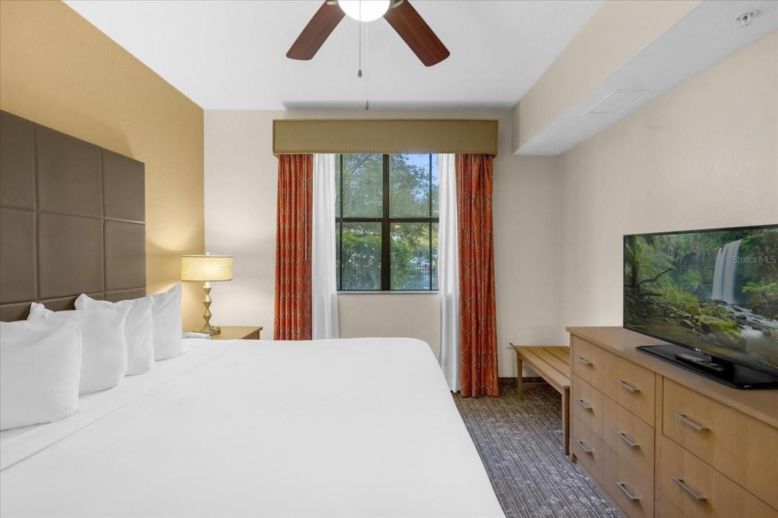 Aparthotel Style 4 Miles From