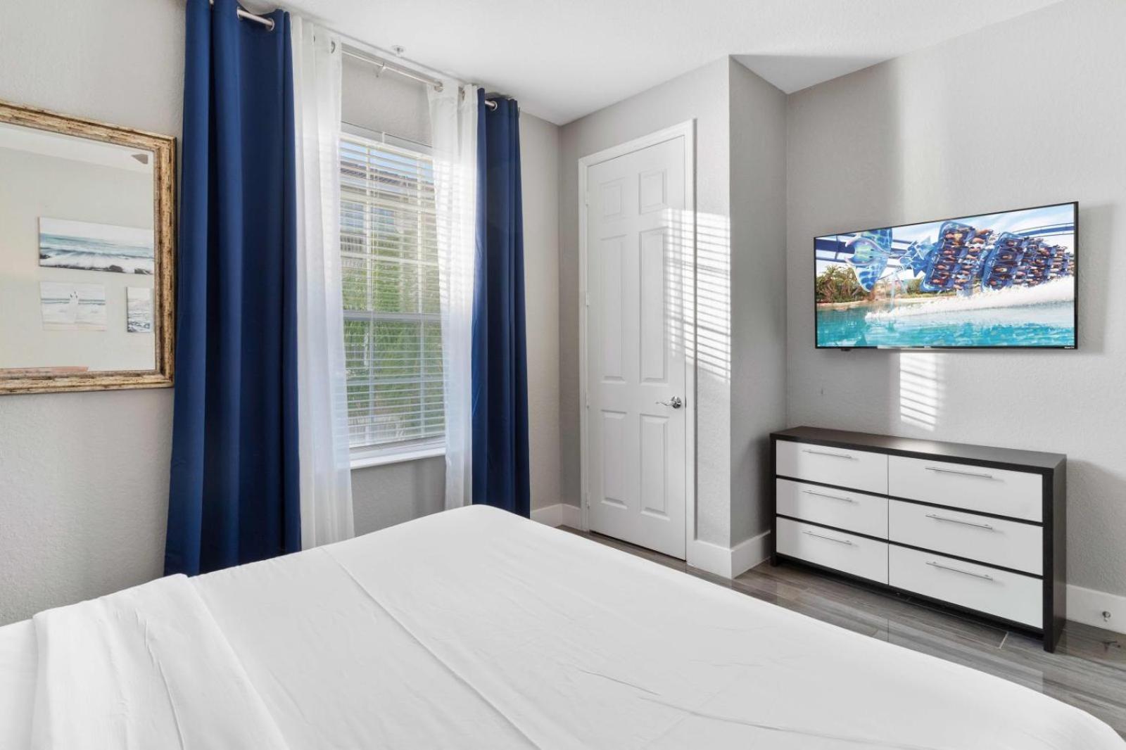 4804 Stylish 4br Townhouse At Vista Cay 307