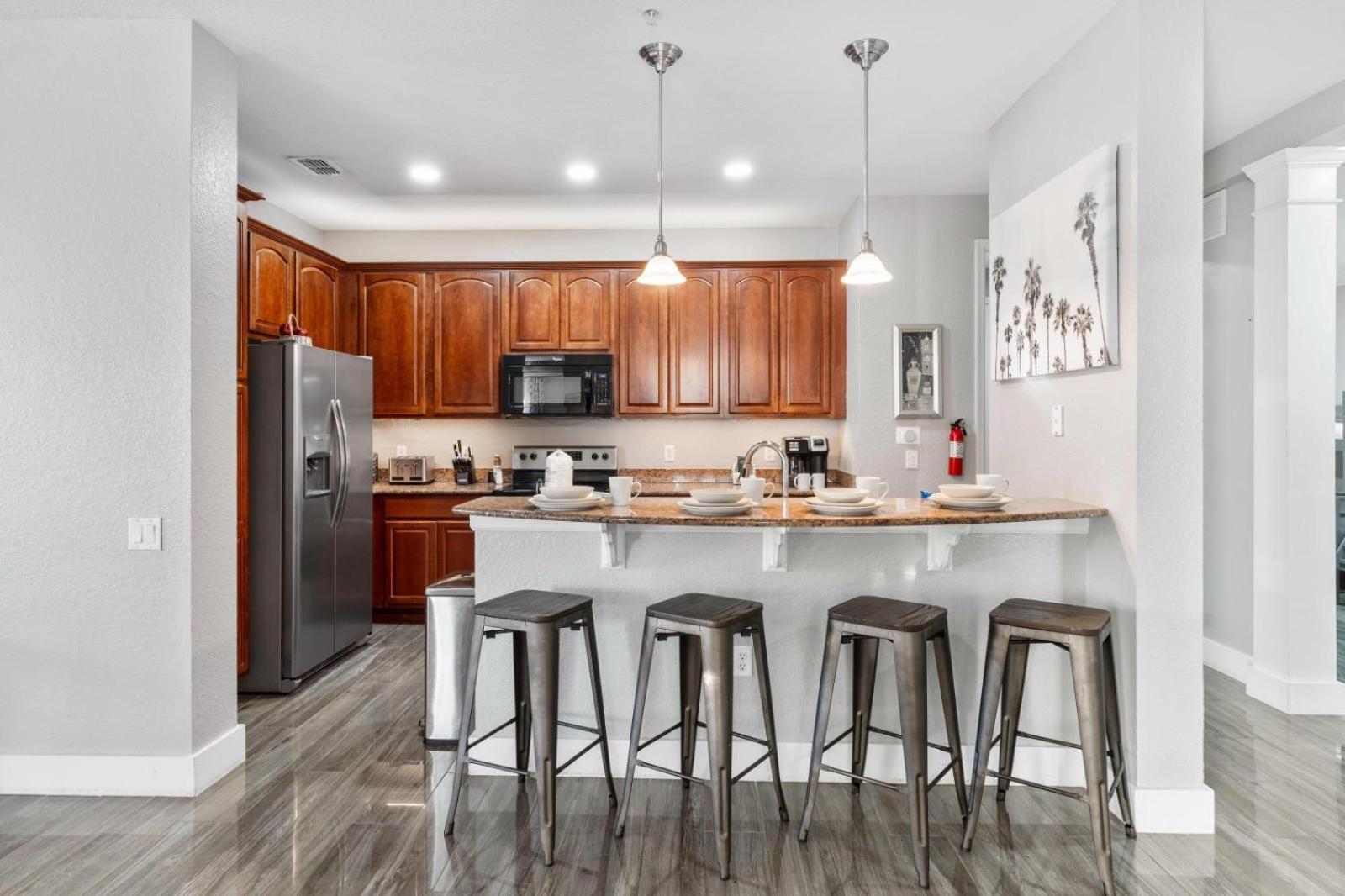 Apartment 4804 Stylish 4br Townhouse At Vista Cay 307 Orlando
