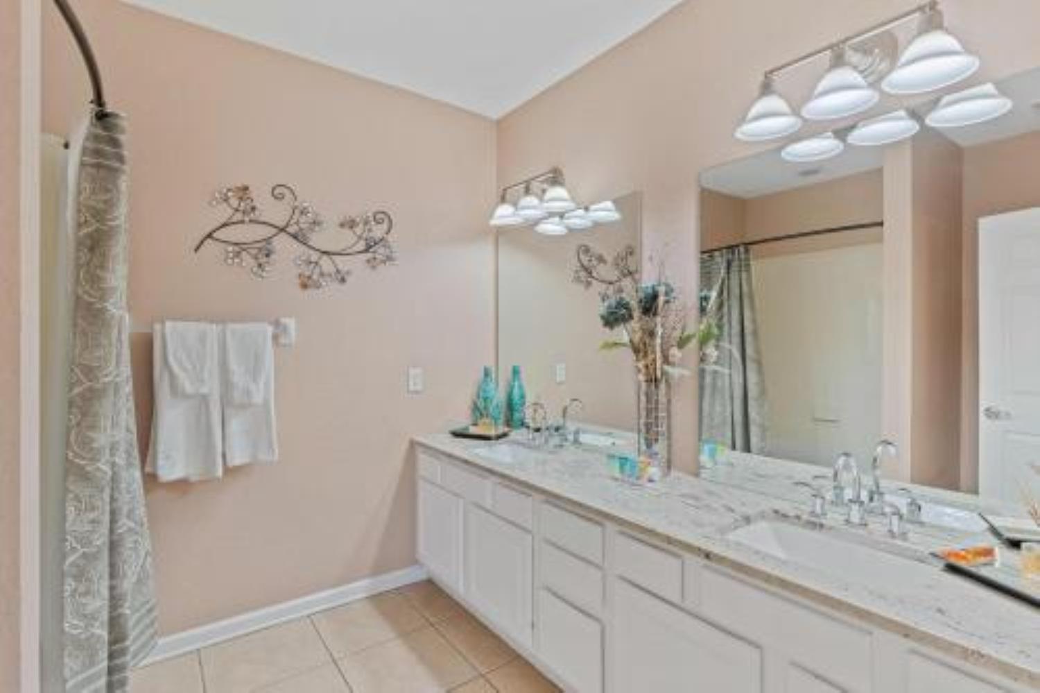 3-story Sanctuary In The Heart Of Orlando85 Apartment