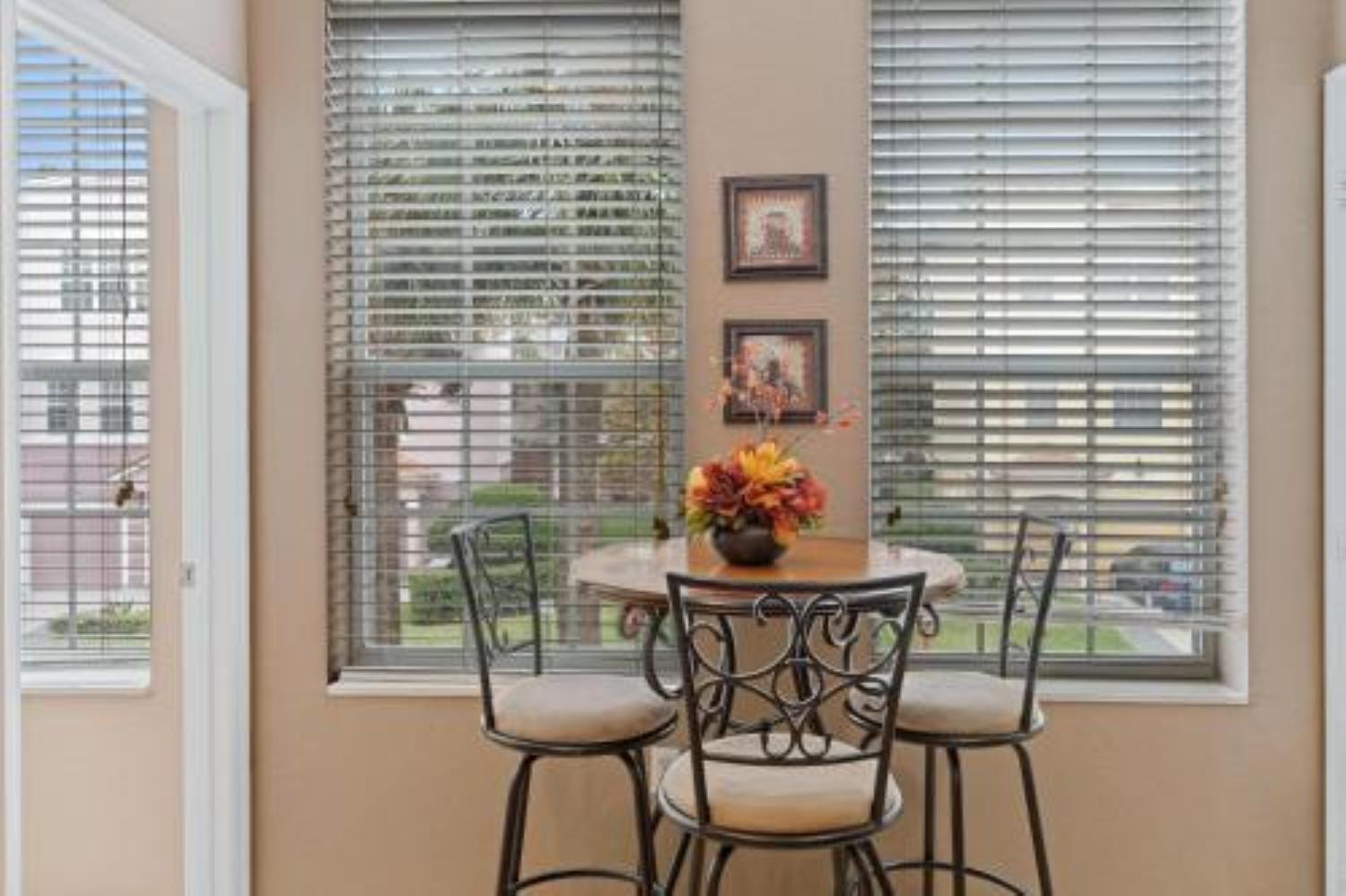 Apartment 3-story Sanctuary In The Heart Of Orlando85 Orlando